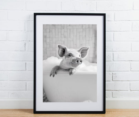 Animal bathroom print - Pig in the bath tub